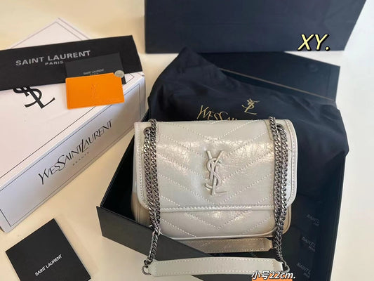 Y new arrival niki chain bag small size: 22*18 cm