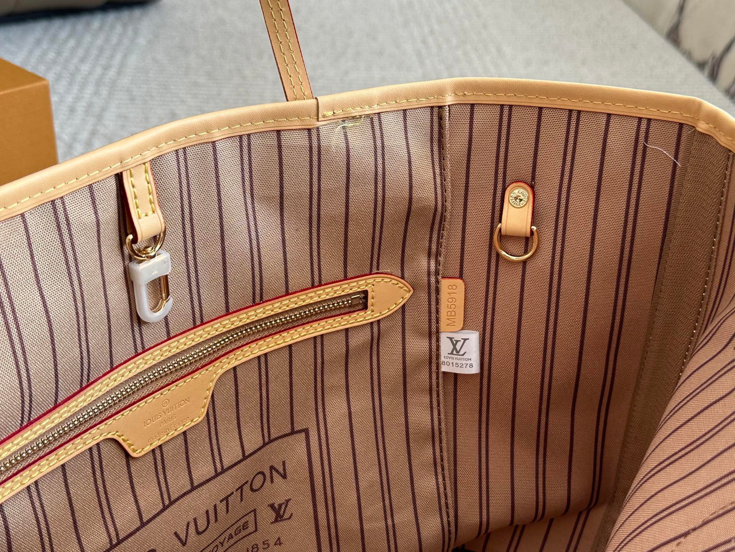 Louis new arrival neverfull N41605 bag size: 32*29*17 cm