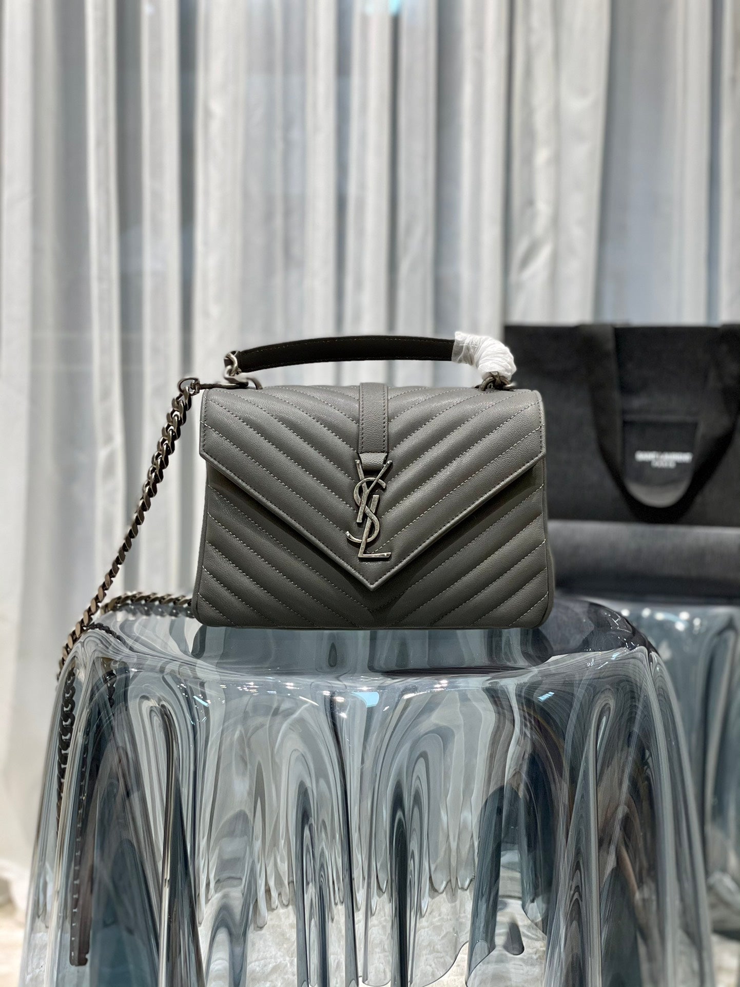 Y College Medium Quilted leather Bag