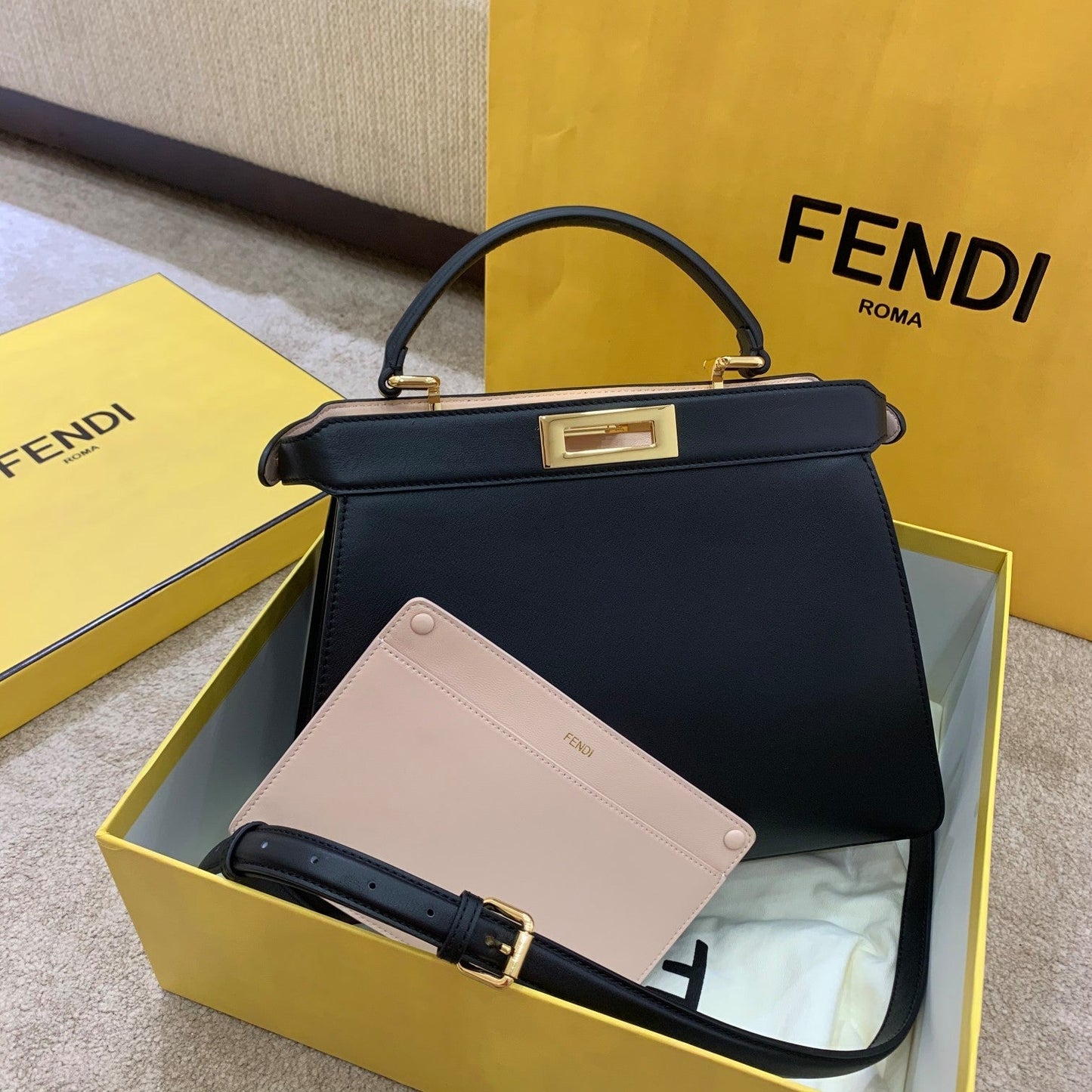 Fd Peekaboo  Small iseeu Bag