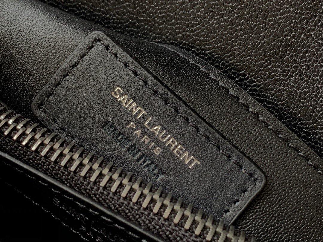 Y College Medium Quilted leather Bag