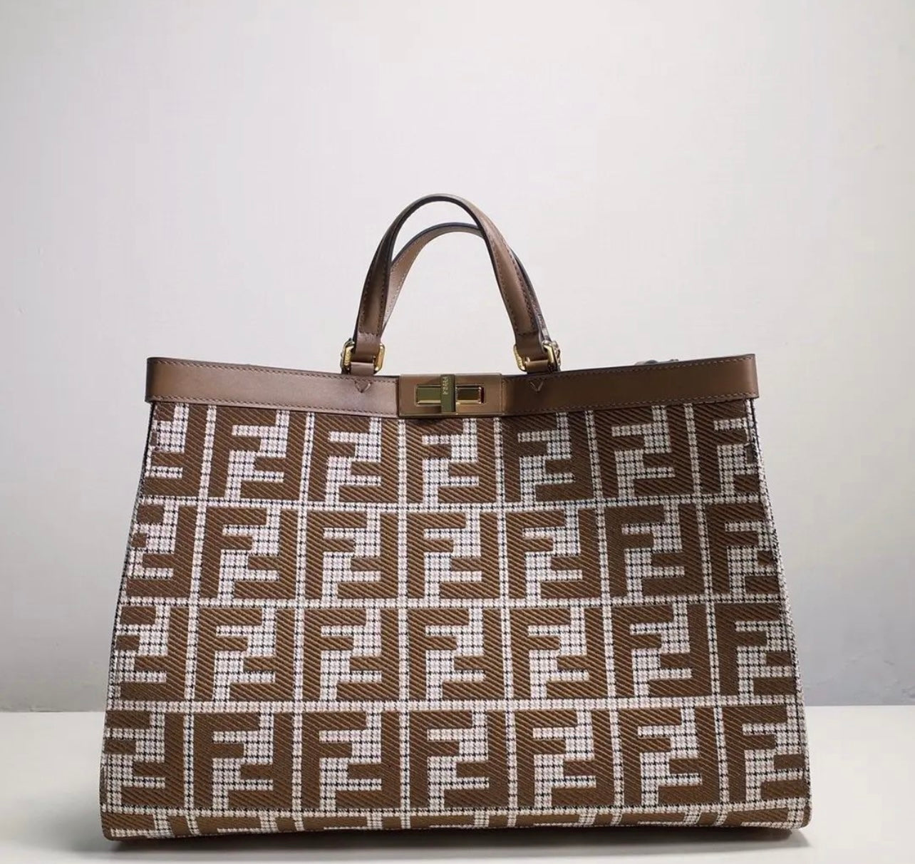 Peekaboo X Tote