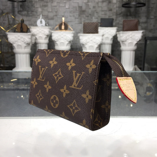 Toiletry Pouch 16