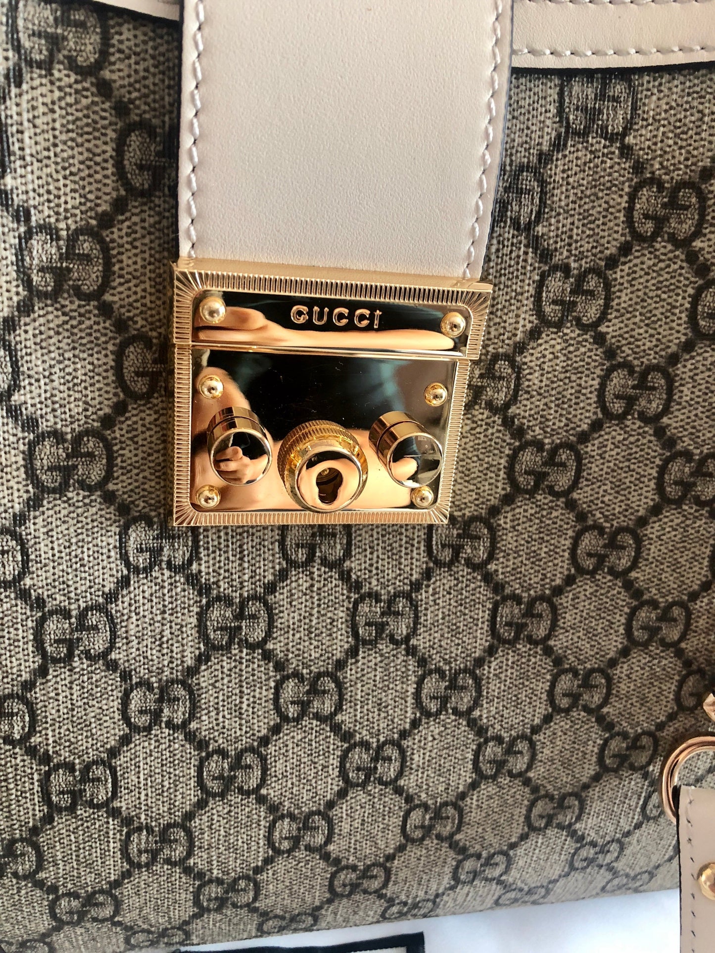 Padlock Medium Shoulder Bag